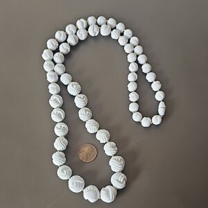 Vintage 1980S Monet YARN ball KNOT LUCITE ACRYLIC 28" Necklace